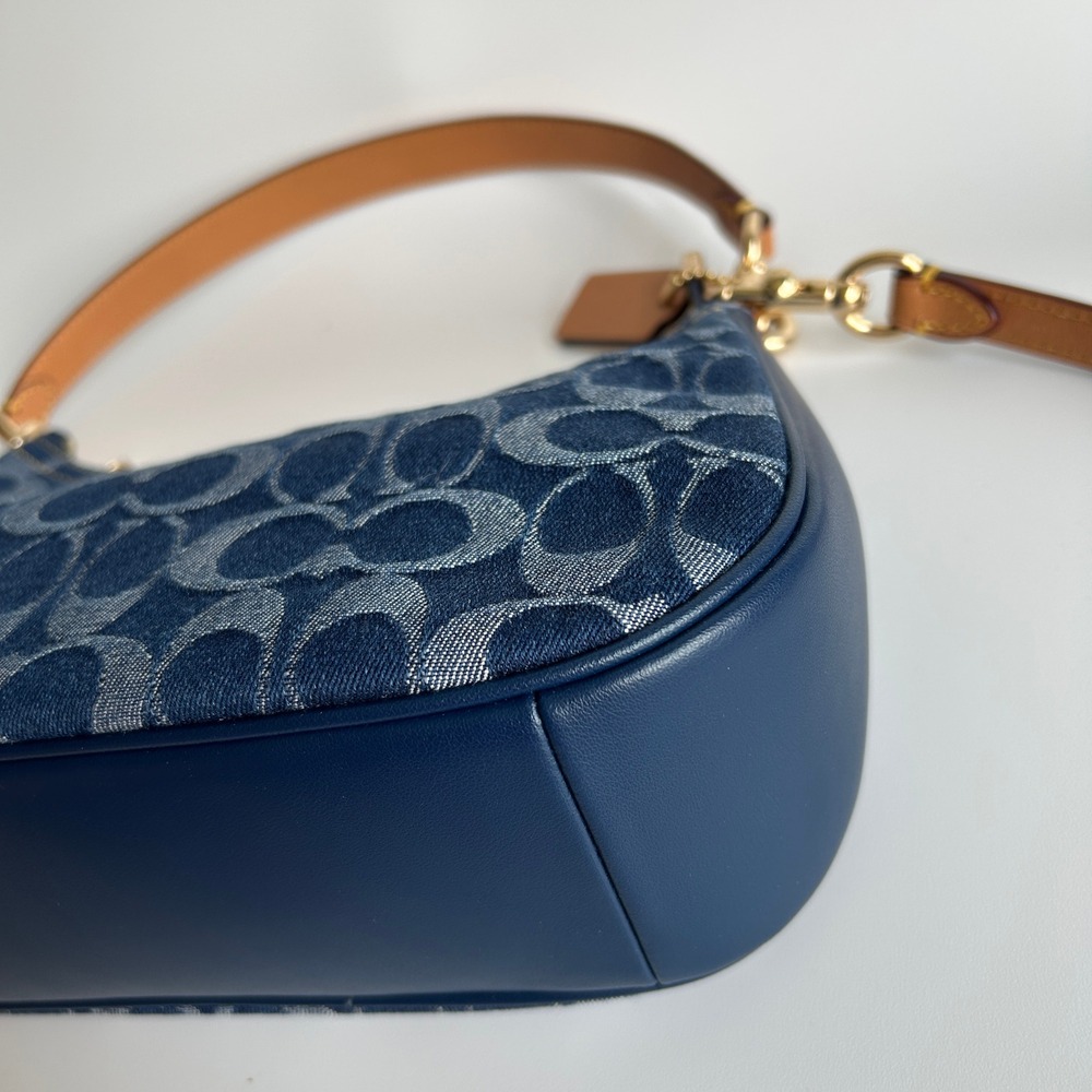 Coach Teri Indigo Signature Denim Leather Shoulder Bag Excellent - Picture 5 of 13